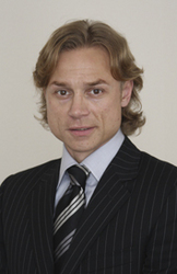 Валерий Карпин